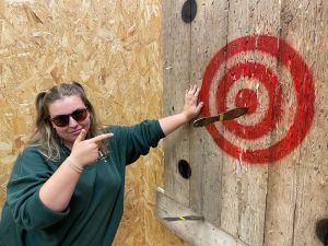 Lady Knife Thrower